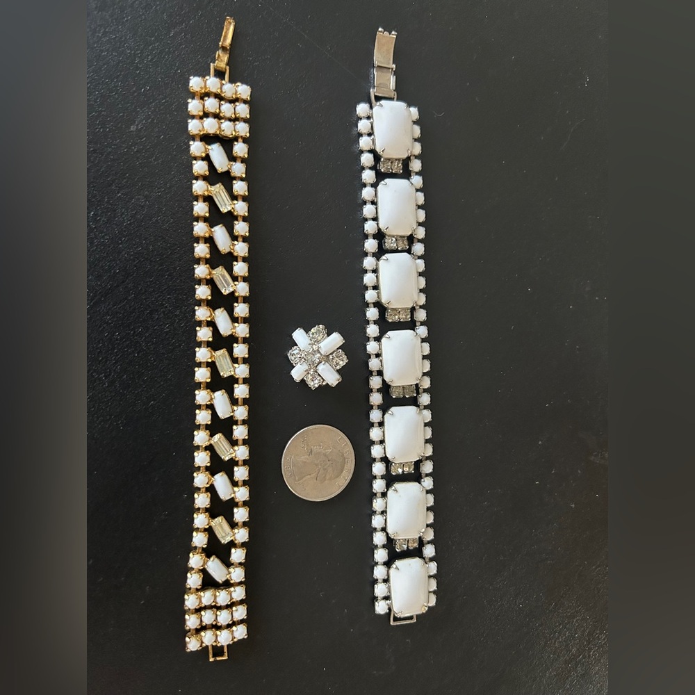 Chic Gold and White Bracelet Set